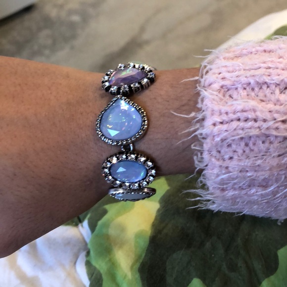 Ella & Elly Bracelet - Picture 4 of 6